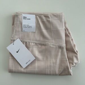 Nike Luxe Leggings